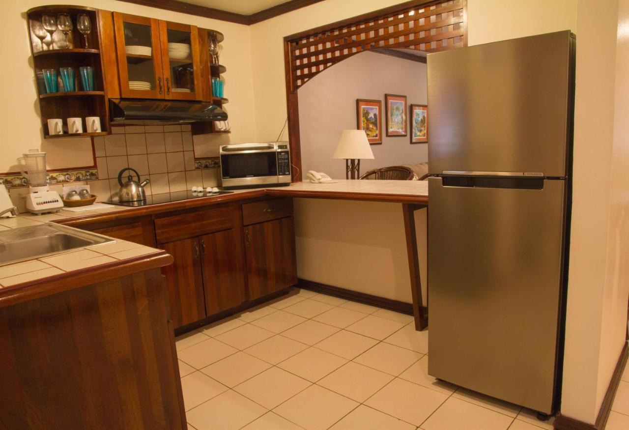 Getaways At Pueblo Real Hotel Quepos Bagian luar foto