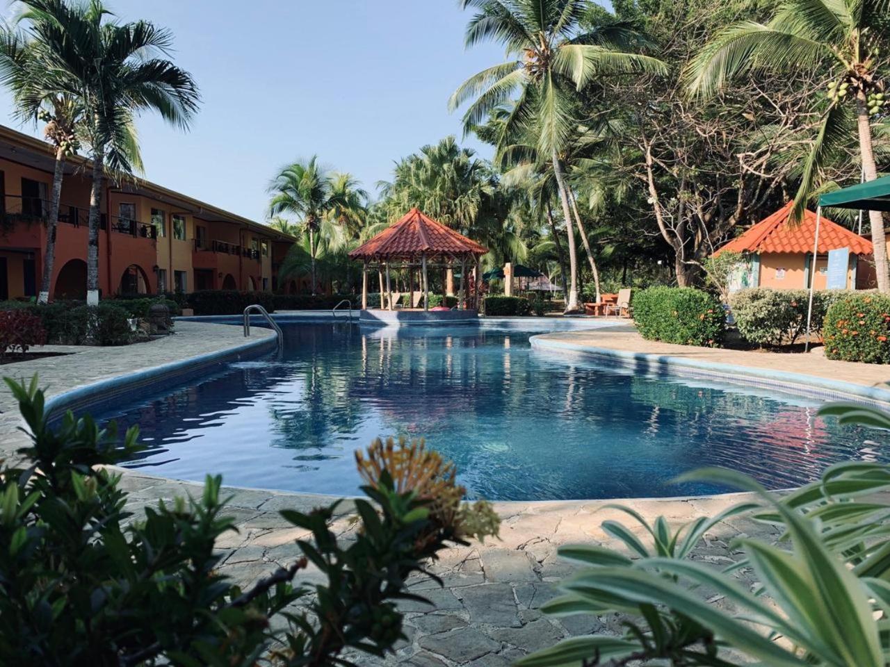 Getaways At Pueblo Real Hotel Quepos Bagian luar foto